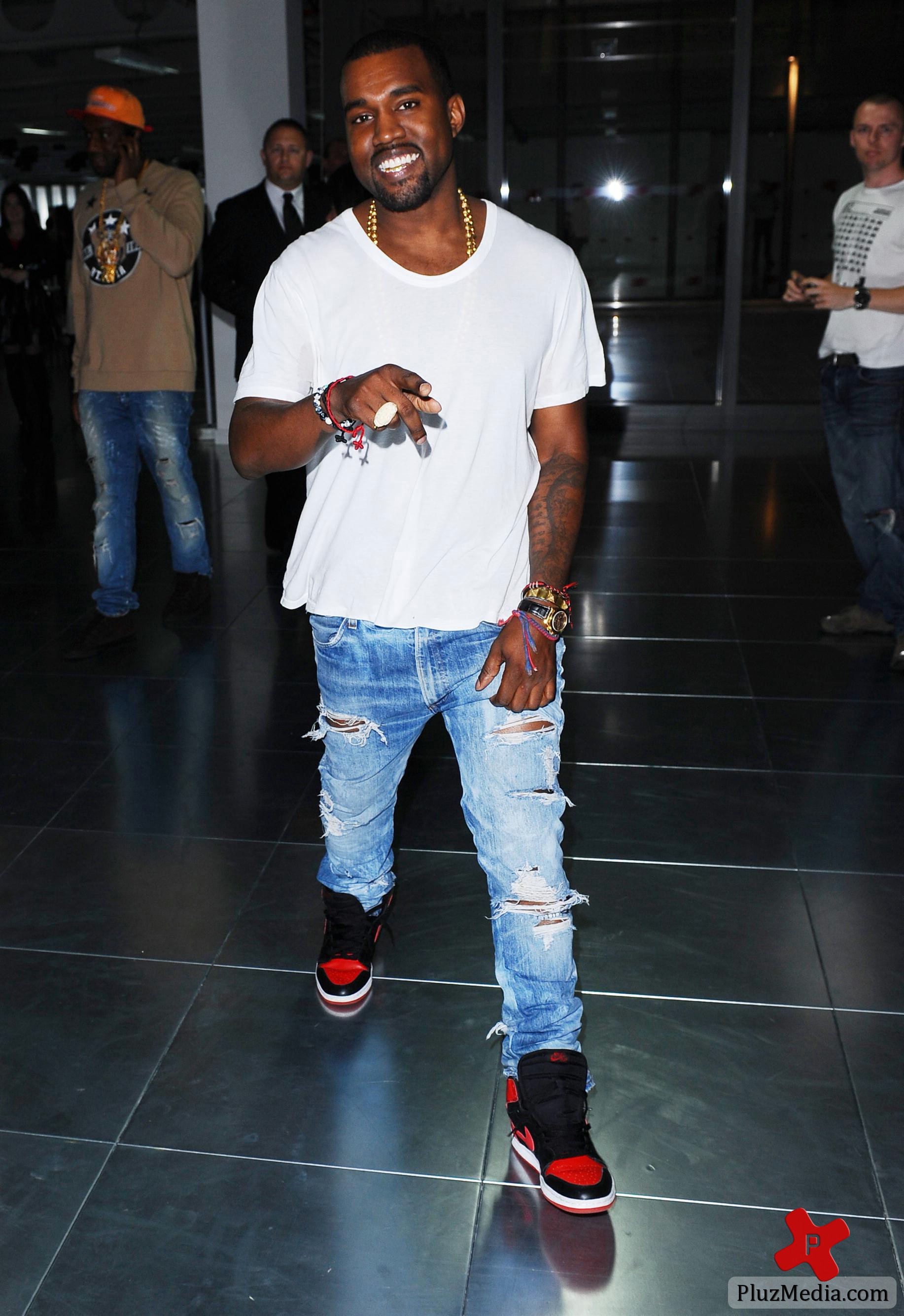 Kanye West - London Fashion Week Spring Summer 2012 - Christopher Kane - Front Row | Picture 81752